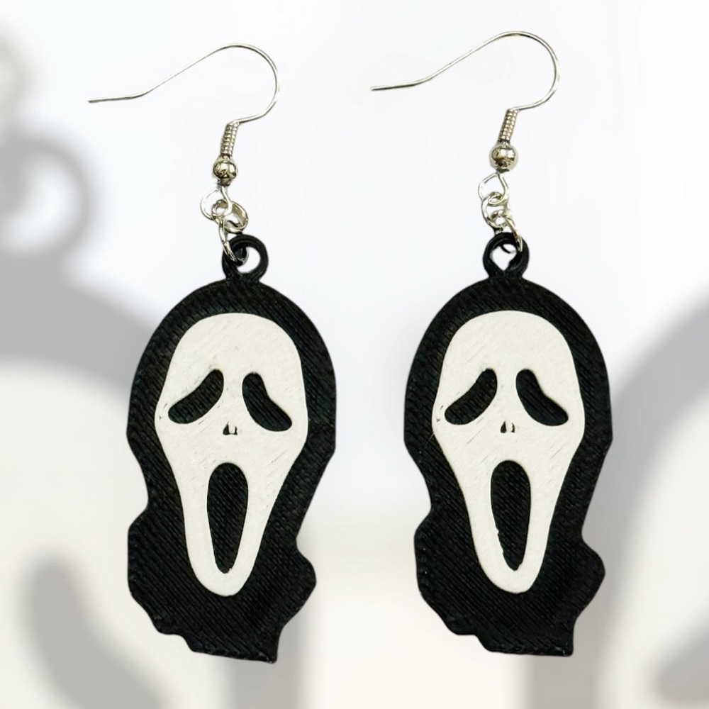 Scream earrings